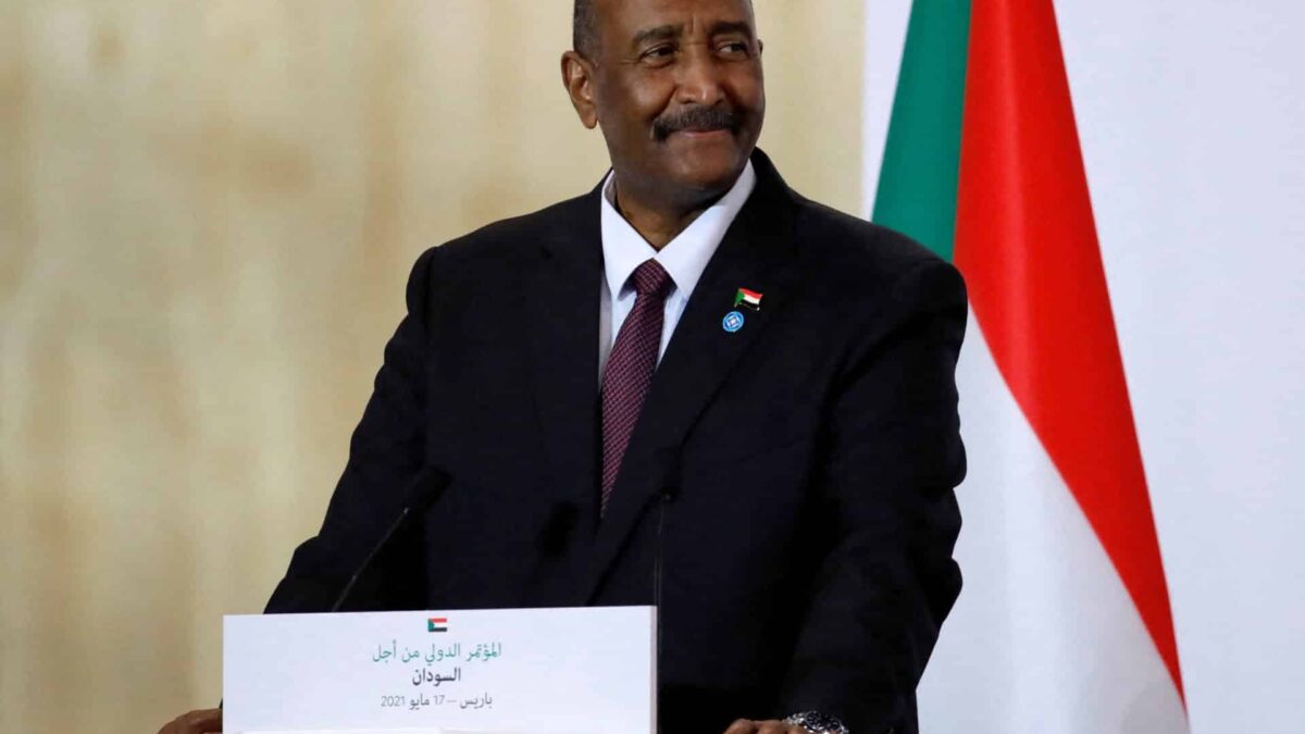2022-04-15T000000Z_2097848083_RC2WNT9S455R_RTRMADP_3_SUDAN-POLITICS.jpg