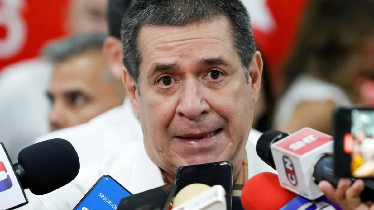 2022-12-19T073829Z_1654623425_RC258Y9INX6Y_RTRMADP_3_PARAGUAY-POLITICS.jpg