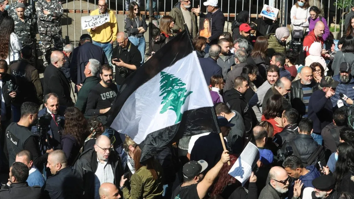 2023-01-26T095553Z_993021229_RC29YY9N1FVK_RTRMADP_3_LEBANON-BLAST-PROBE.jpg