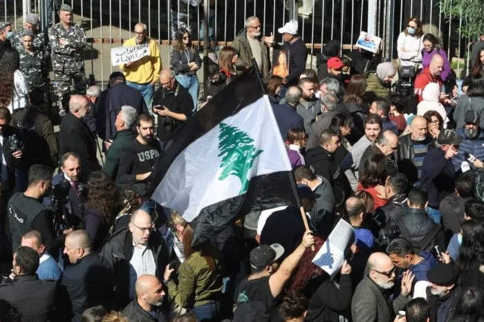 2023-01-26T095553Z_993021229_RC29YY9N1FVK_RTRMADP_3_LEBANON-BLAST-PROBE.jpg