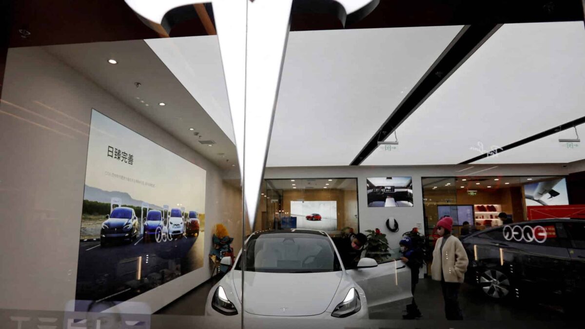 Tesla anunţă costuri mai mici, dar Musk nu dezvăluie o mașină mai ieftină 2023 02 17T021228Z 2074784449 RC224Z9DU47M RTRMADP 3 TESLA CHINA
