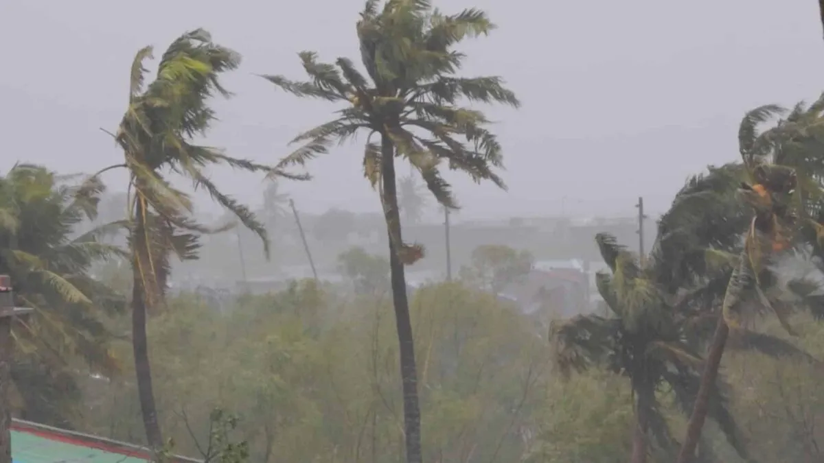 2023-03-12T152747Z_1543160789_RC2FSZ9LIWGT_RTRMADP_3_STORM-FREDDY-MOZAMBIQUE.jpg
