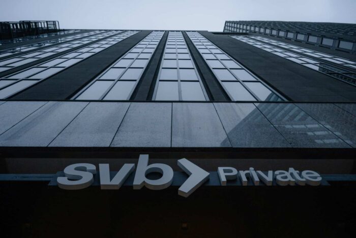 2023 03 13T163058Z 389629280 RC21TZ93QNYX RTRMADP 3 GLOBAL BANKS SVB