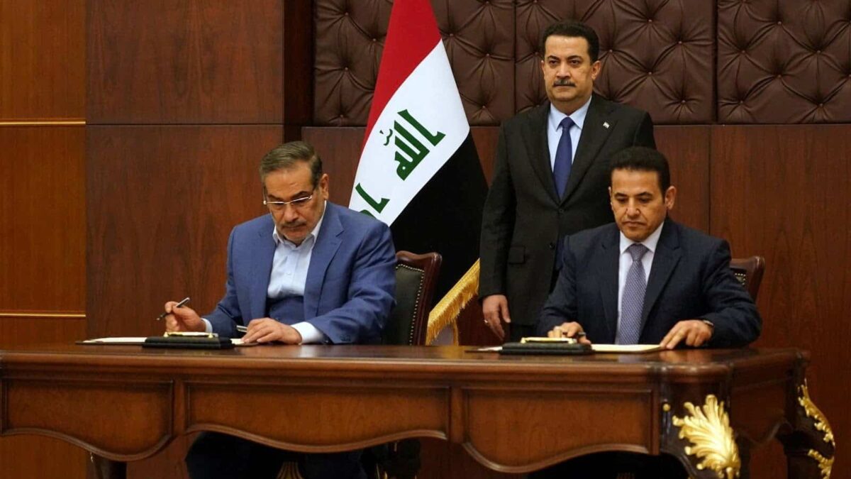 Irakul și Iranul semnează un acord pentru întărirea securității la frontieră 2023 03 19T134533Z 1613298860 RC21XZ9K3IO0 RTRMADP 3 IRAQ AGREEMENT IRAN