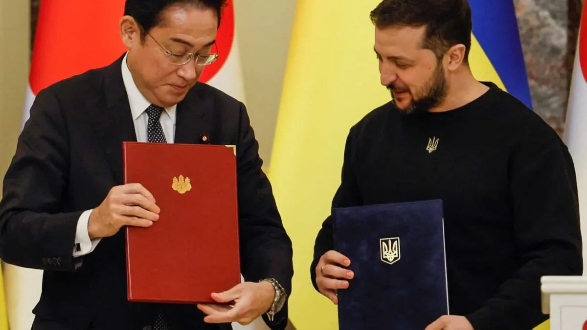 2023-03-21T174433Z_60172997_RC2FYZ9CV6WF_RTRMADP_3_UKRAINE-CRISIS-JAPAN-ZELENSKIY.jpg