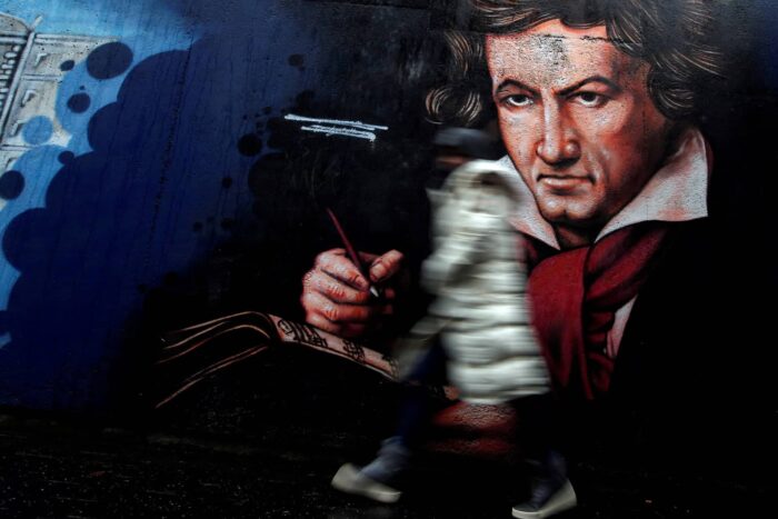 ADN-ul din părul lui Beethoven oferă o perspectivă asupra bolii hepatice fatale 2023 03 22T124913Z 1696573284 RC2ZYZ90MVPA RTRMADP 3 SCIENCE BEETHOVEN
