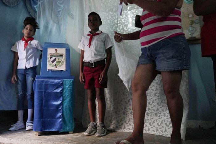 2023 03 26T202446Z 1910788698 RC2Q10AI5XDW RTRMADP 3 CUBA ELECTIONS