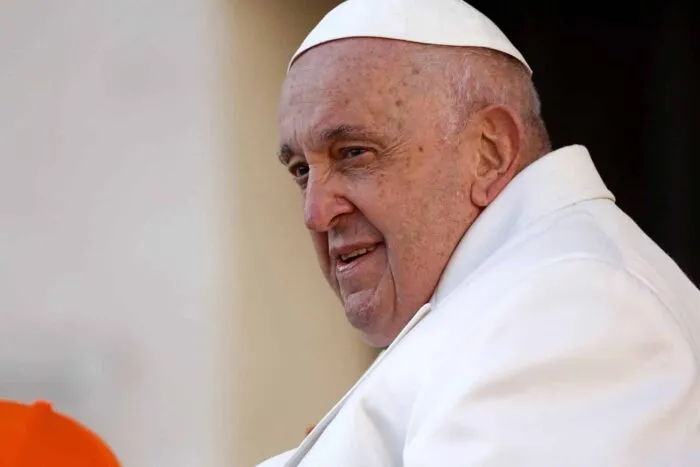 2023-03-29T070111Z_74132117_RC2I30ALD4T0_RTRMADP_3_POPE-AUDIENCE.jpg