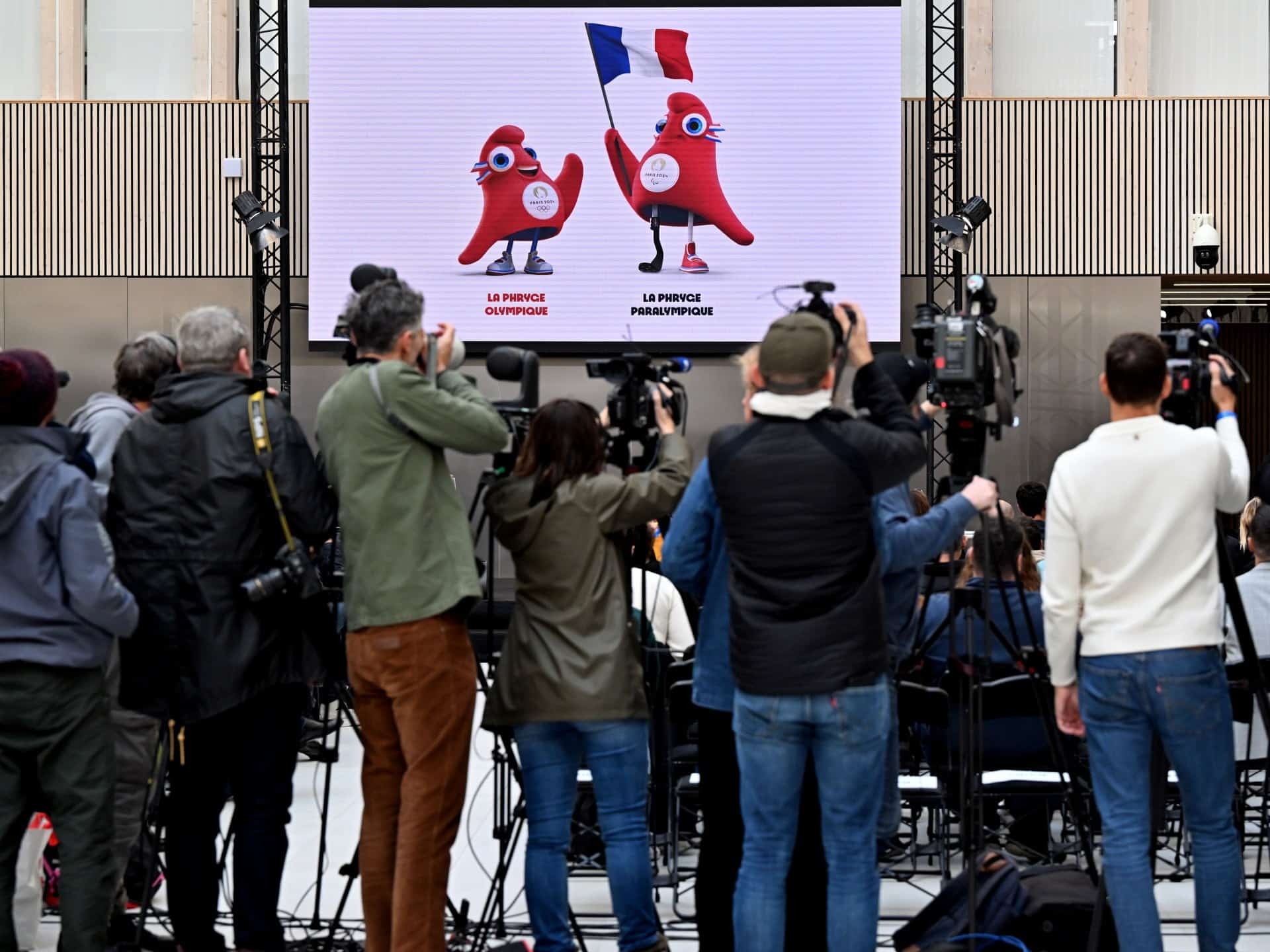 Planurile franceze pentru supravegherea IA în timpul Jocurilor Olimpice sunt periculoase