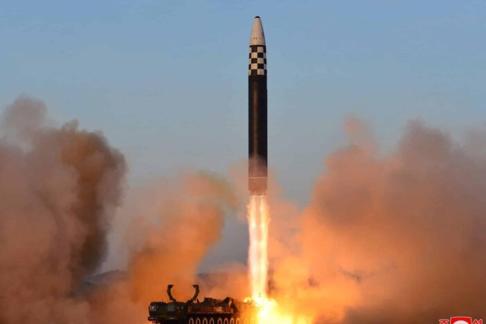 Coreea de Nord confirmă că a lansat Hwasong-17 33BH2JR highres