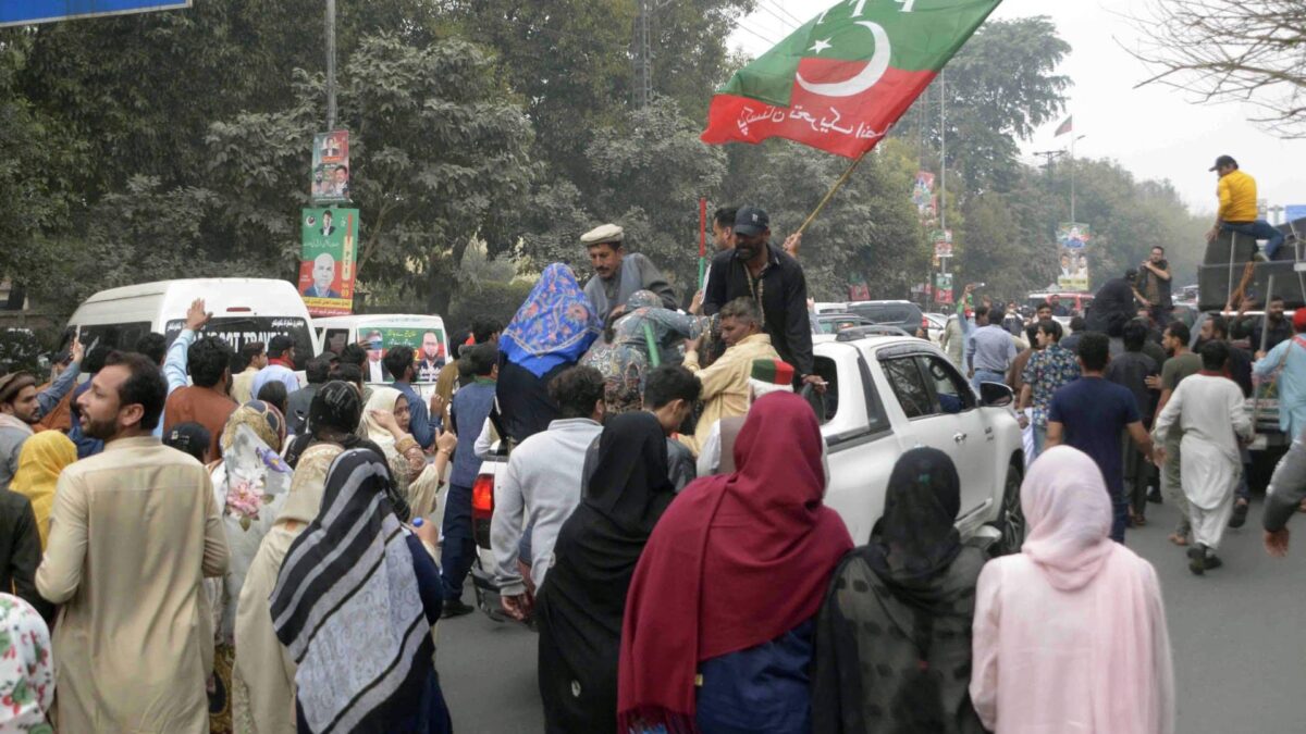 AA 20230220 30364145 30364142 PAKISTANI COURT GRANTS BAIL TO EXPREMIER IMRAN KHAN