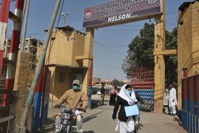 Raportul HRW despre închisorile supraaglomerate din Pakistan evidențiază abuzurile | Știrile închisorii AP21028408560654