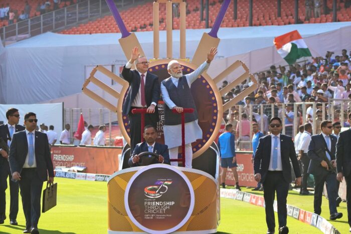 Modi din India şi premierul Australiei inaugurează meciul de cricket AP23068175074150