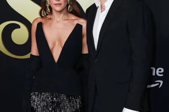 De-ce-Riley-Keough-si-Ben-Smith-Petersen-au-pastrat-fiica.jpg