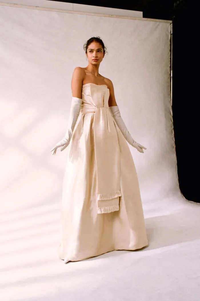 Rochie din mătase fără bretele Moda Archive x Tab Vintage Christian Dior c1958-1960 haute couture, 24.990 USD