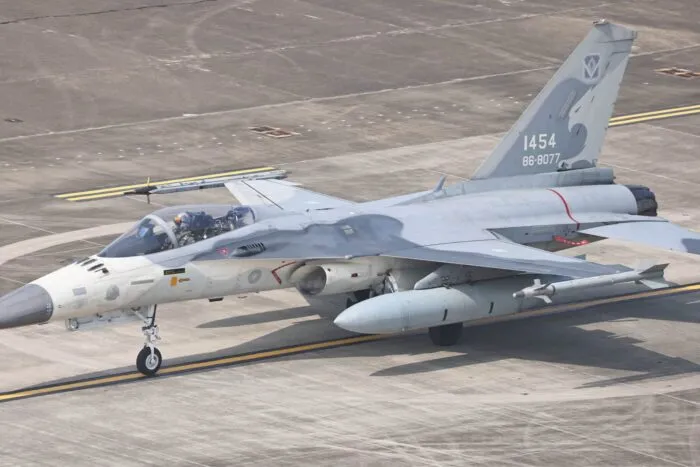 2021-01-26T133816Z_1021037865_RC2PFL9HGHYH_RTRMADP_3_TAIWAN-SECURITY.jpg