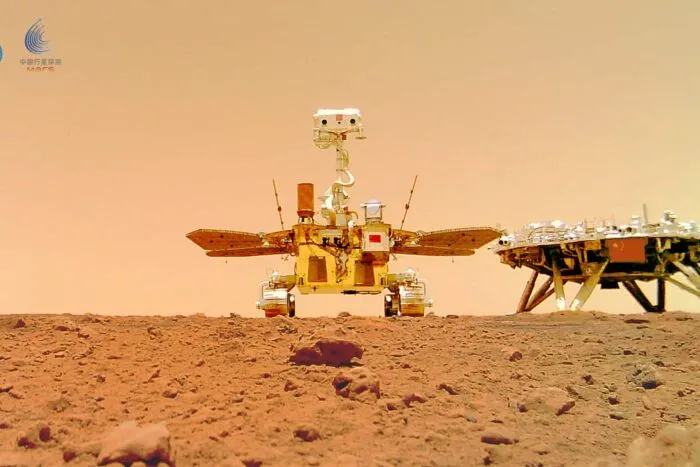 2021-06-11T000000Z_1779936213_RC25YN9RYSDA_RTRMADP_3_SPACE-EXPLORATION-CHINA-MARS-1.jpg