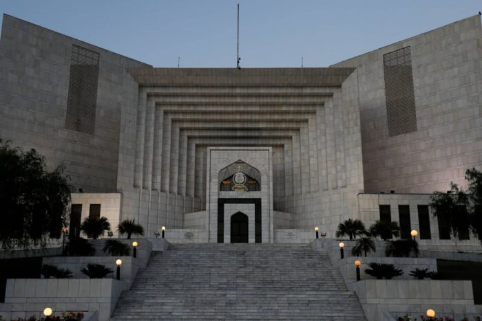 2022 04 07T201355Z 1517206462 RC2IIT9FZ86L RTRMADP 3 PAKISTAN POLITICS