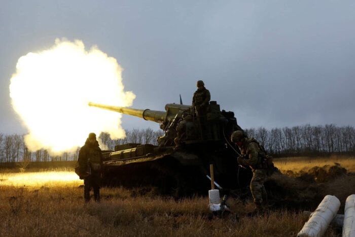 Ucraina spune că lovitura rusă de rachete asupra unui muzeu a ucis doi oameni 2022 12 26T203314Z 286463004 RC2ODY98BDVO RTRMADP 3 UKRAINE CRISIS BAKHMUT FRONTLINE