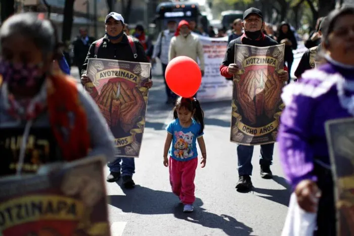 2022-12-26T214752Z_993391621_RC2RDY95U7BI_RTRMADP_3_MEXICO-VIOLENCE-STUDENTS.jpg