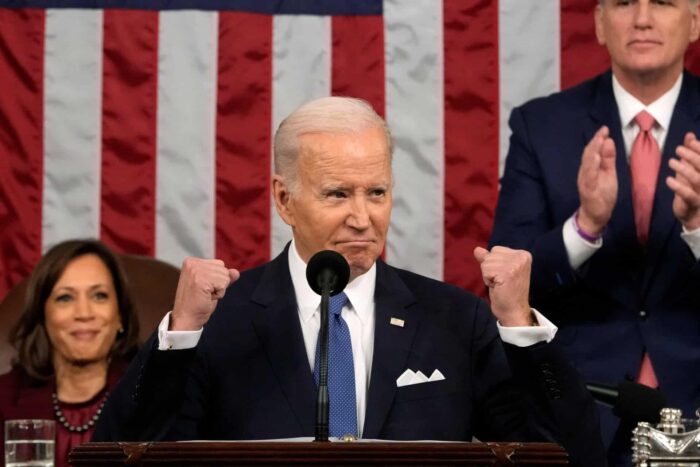 2023-02-08T031822Z_396907172_RC2Q6Z9NVB6W_RTRMADP_3_USA-BIDEN-CONGRESS.jpg