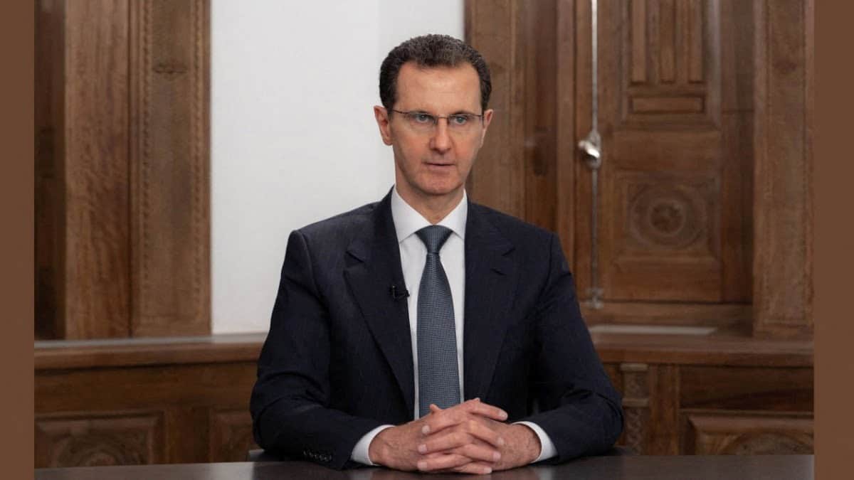 2023-02-16T185155Z_1668460874_RC2ICZ90966Z_RTRMADP_3_TURKEY-QUAKE-SYRIA-ASSAD.jpg