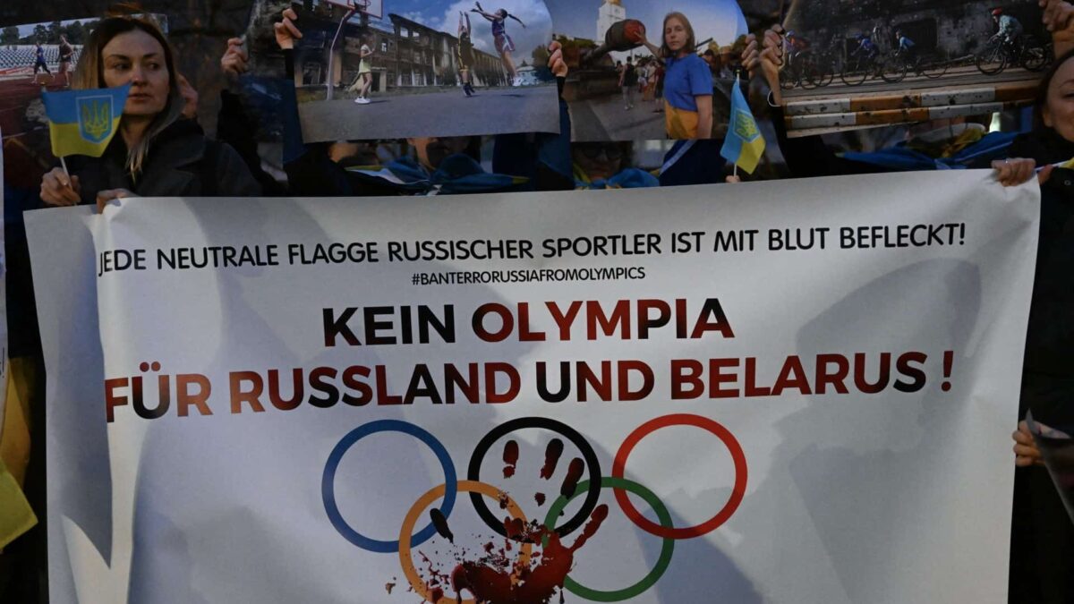 2023 03 22T193035Z 250806354 UP1EJ3M1I6W9Q RTRMADP 3 OLYMPICS IOC BACH 1682439346