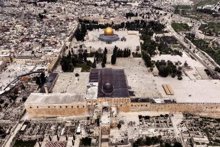 2023-04-03T112842Z_1907274107_RC2ZYZ96OBJ3_RTRMADP_3_ISRAEL-PALESTINIANS-SACRIFICE.jpg