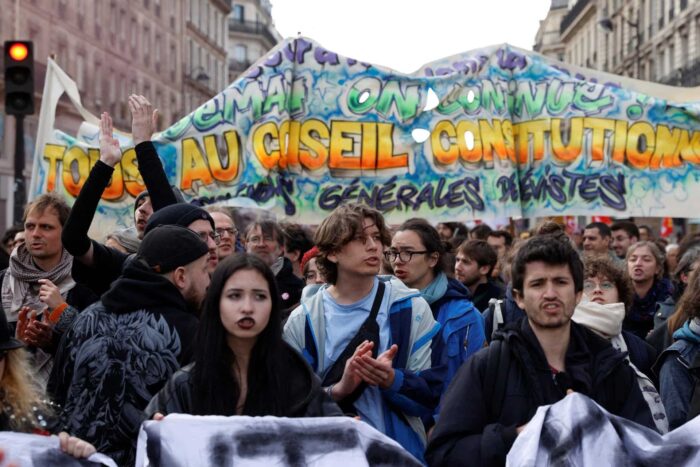 Proteste în Franţa înaintea deciziei de vineri privind reforma pensiilor 2023 04 13T152320Z 1460721858 RC2TOW9QS032 RTRMADP 3 FRANCE PENSIONS PROTESTS