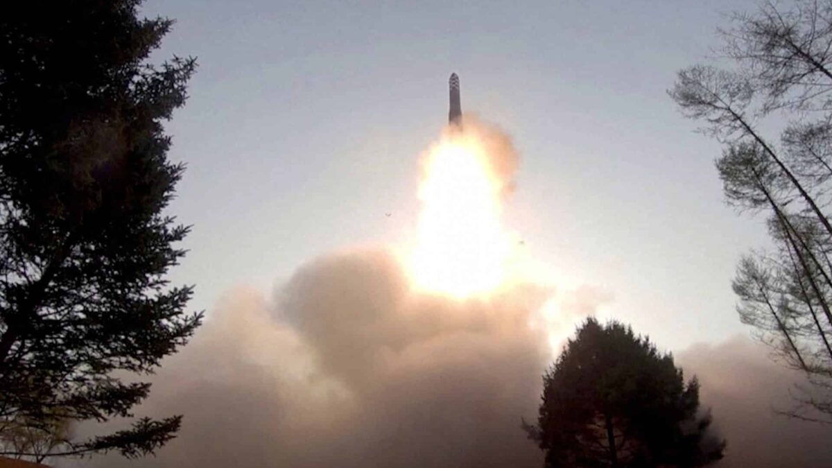 2023 04 14T015011Z 1576142790 RC21E0AQA52N RTRMADP 3 NORTHKOREA MISSILES