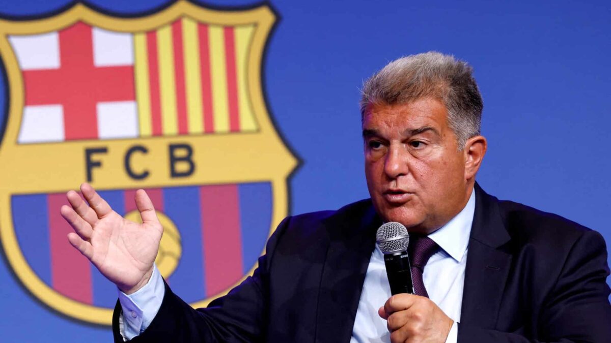 2023-04-17T103907Z_1799771934_UP1EJ4H0TL51W_RTRMADP_3_SOCCER-SPAIN-FCB-PROSECUTORS.jpg