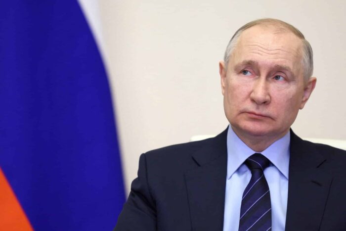 2023 04 20T121637Z 1817557908 RC2BI0AOD81A RTRMADP 3 UKRAINE CRISIS PUTIN 1682498931