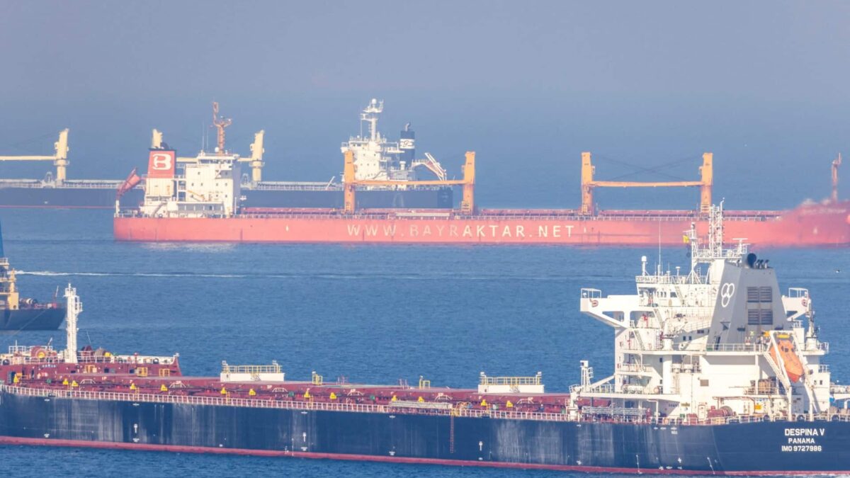 Rusia a depășit acordul cu cereale în timp ce Ucraina încearcă să deblocheze exporturile 2023 04 21T154013Z 1085736263 RC2PDX9JFIST RTRMADP 3 UKRAINE CRISIS GRAINS RUSSIA 1682095439