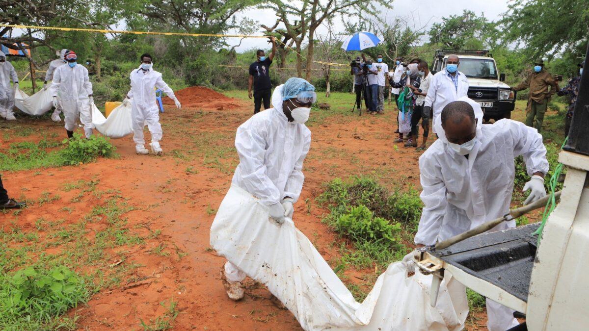 2023 04 22T194935Z 1695328789 RC2QJ0AKPO59 RTRMADP 3 KENYA RELIGION EXHUMATION 1682209246