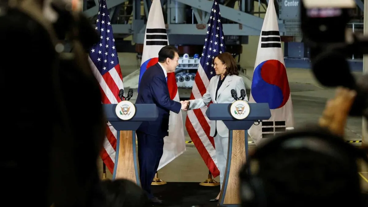 2023-04-25T202444Z_774008733_RC2WL0AYWGF8_RTRMADP_3_USA-SOUTHKOREA-NASA-1682468837.jpg