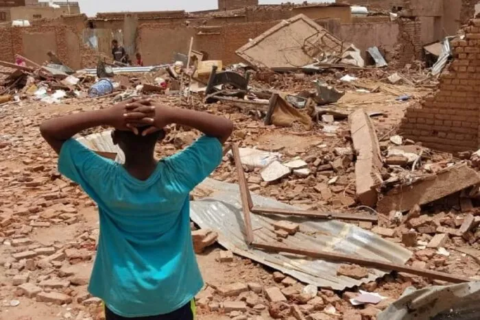 2023-04-25T214616Z_2125141780_RC2XL0ASF0FP_RTRMADP_3_SUDAN-POLITICS-1682471819.jpg