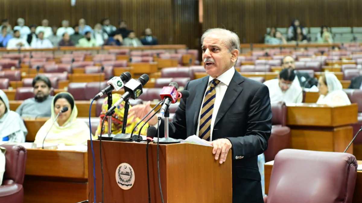 Prim-ministrul pakistanez Shehbaz Sharif a câștigat votul de încredere