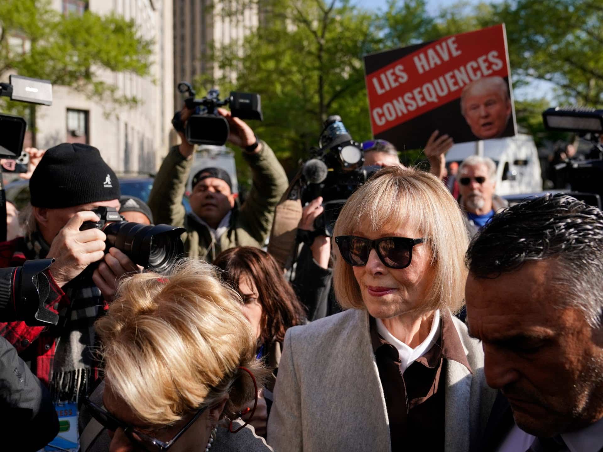 Procesul civil de viol împotriva lui E Jean Carroll împotriva lui Trump