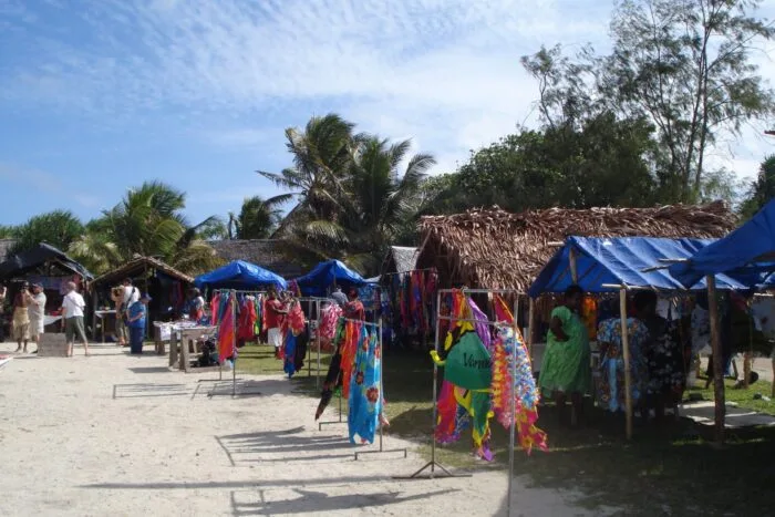 CEWilson-Image-4-Pre-COVID-Tourist-Market-Port-Vila-Vanuatu-1681775970.jpg