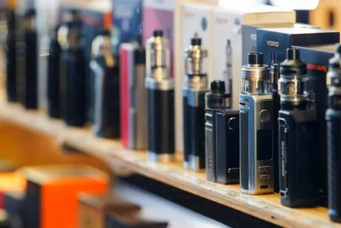 02xp-oz-vaping1-gzhc-facebookJumbo.jpg