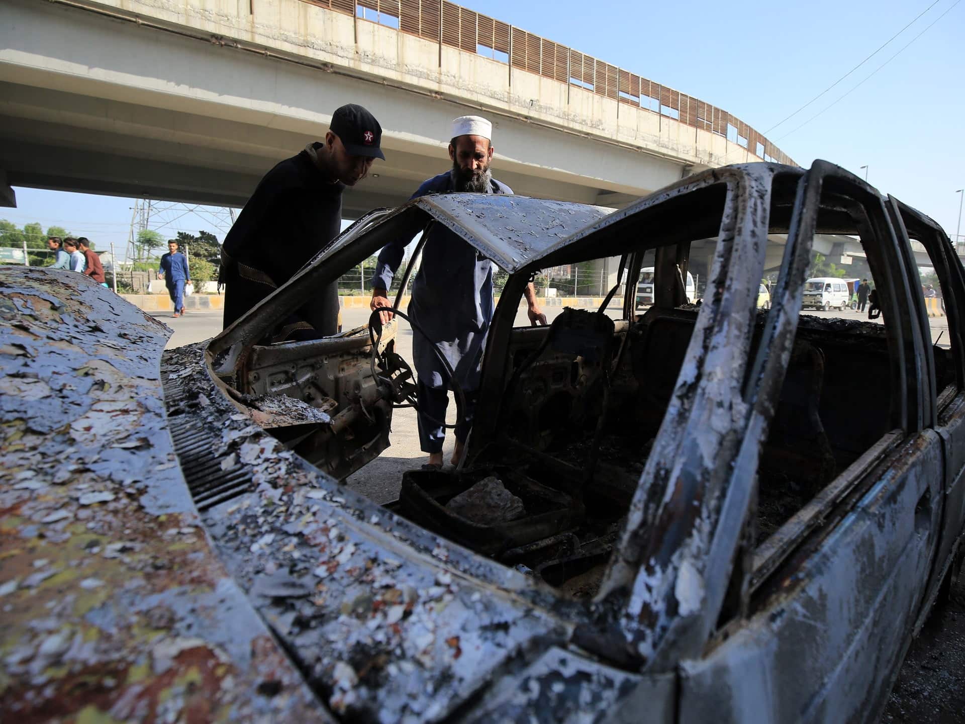 Pakistanul să-i judece pe cei care au atacat militari conform legii armatei: PM