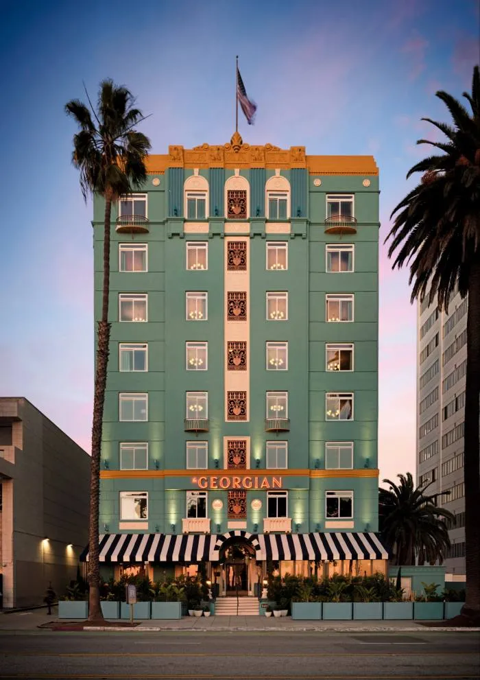 Georgianul de pe Ocean Avenue, Santa Monica