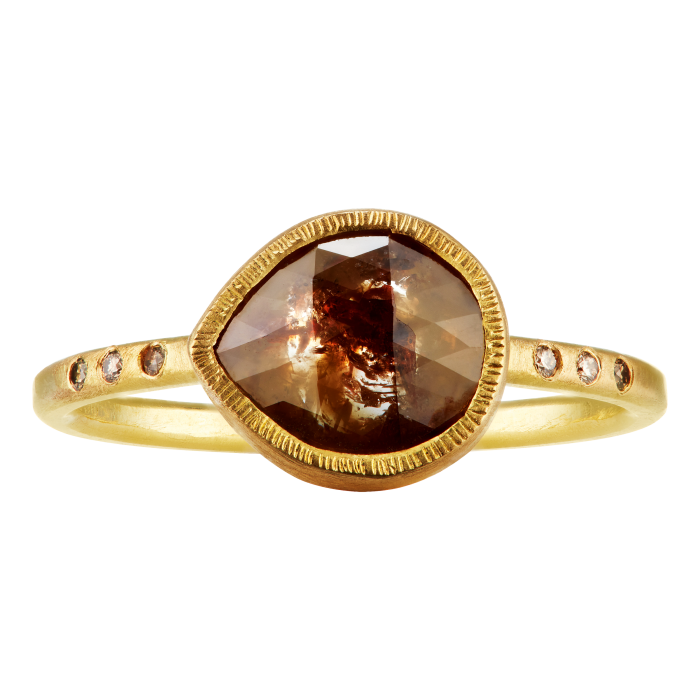 Inel de logodnă Maya Shakti Ellenwood din aur și diamante, 2.860 GBP