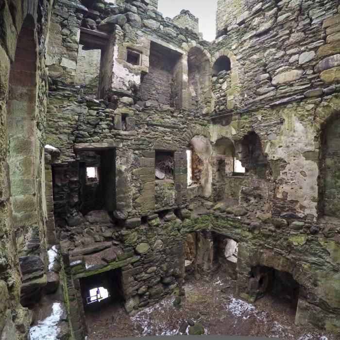 1684298243 418 Castelul scotian restaurat din ruine si al tau pentru