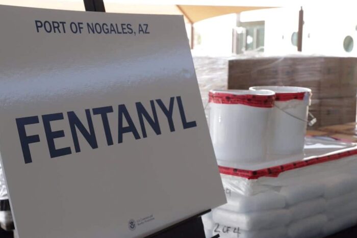 2019-01-31T230528Z_1738724431_RC1CE9BC0000_RTRMADP_3_ARIZONA-OPIOIDS-SEIZURE-1684669960.jpg