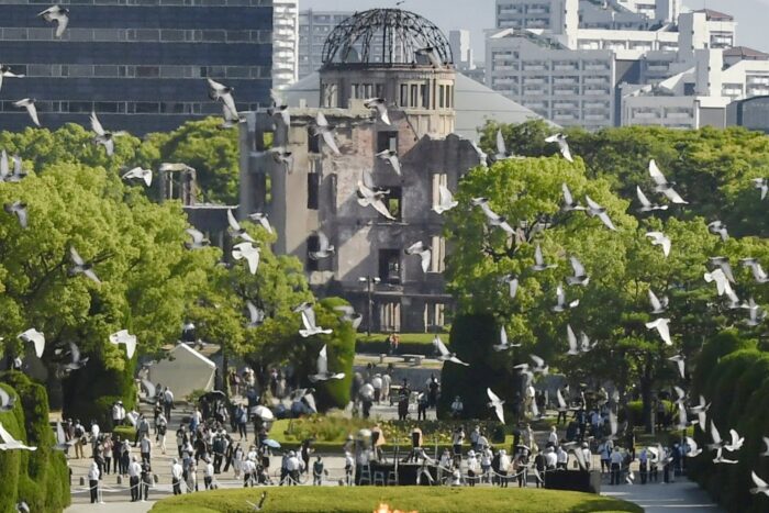 De ce orașul somnoros al Japoniei, Hiroshima, a fost ales pentru a găzdui G7? 2021 08 06T013811Z 690520674 RC2DZO94QER1 RTRMADP 3 WW2 ANNIVERSARY HIROSHIMA 1684455129