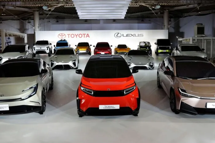 2021-12-14T084927Z_584905797_RC27ER9IXX4H_RTRMADP_3_TOYOTA-ELECTRIC-1685004208.jpg