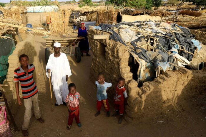 2022-04-25T000000Z_497132791_RC2CUT9UMWXC_RTRMADP_3_SUDAN-DARFUR.jpg