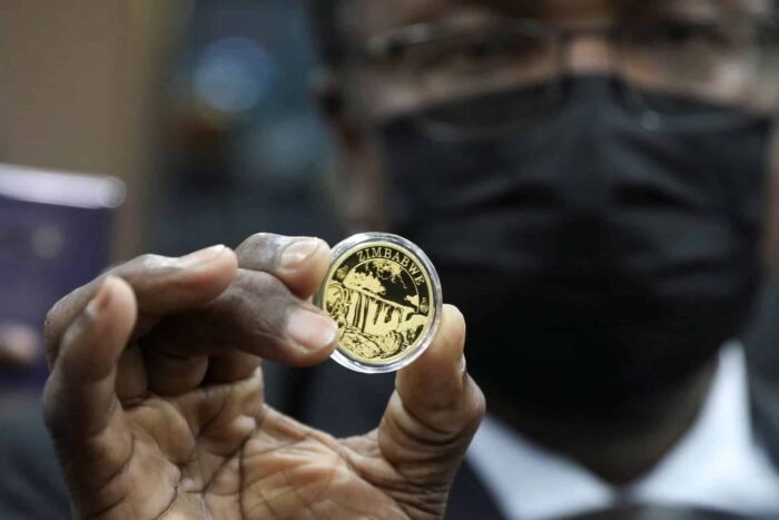 2022 07 25T151021Z 622072484 RC2YIV95FKUO RTRMADP 3 ZIMBABWE ECONOMY 1683640464