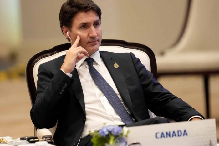 2022-11-18T093738Z_2066844611_RC28OX9D0740_RTRMADP_3_APEC-SUMMIT-1684952714.jpg